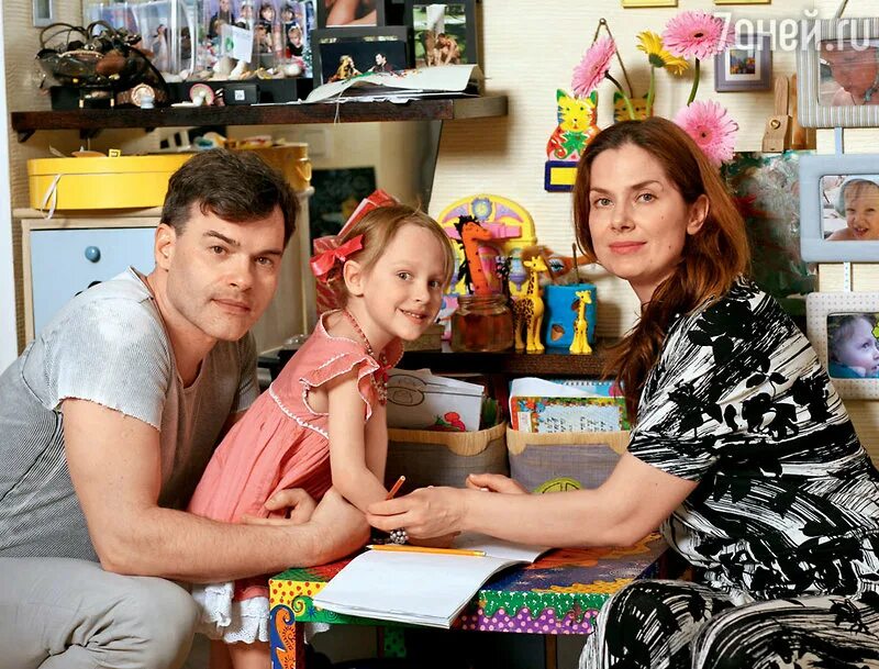 евгений дятлов 2020. евгений дятлов биография личная. евгения джербинова. юлия джербинова и евгений дятлов. сколько лет евгению дятлову.