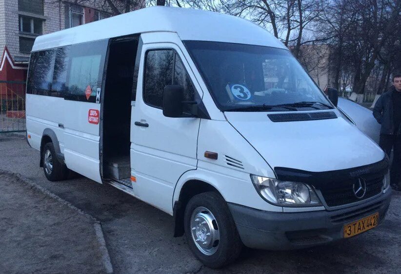 Спринтер классик авито. Мерседес Спринтер 2.2. Mercedes Benz Sprinter 318 2008. Колпаки на Мерседес Спринтер Классик. Колпаки Mercedes Sprinter.