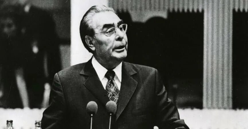 Пленум цк кпсс 1965. Леонид ильич брежнев 1965. брежнев председатель президиума верховного совета. секретарь цк кпсс 1965. мартовский пленум цк кпсс 1965.