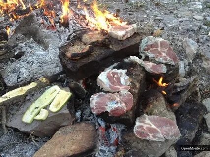 Мясо на горячем камне
