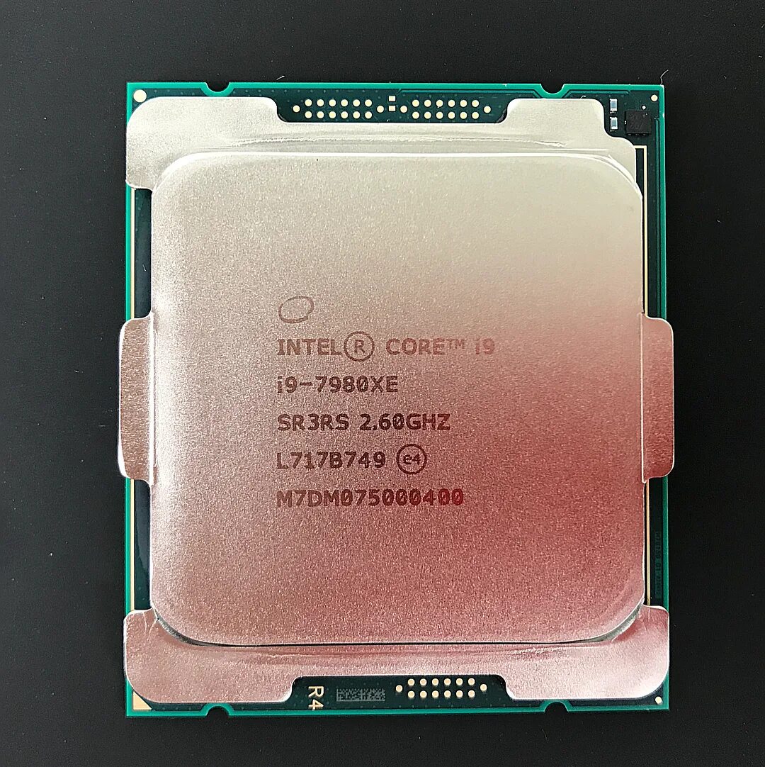 Intel core i9 9900k 3. Процессор intel core i9. Процессор intel core i9. Intel core tm i9. Процессор intel core i9-11900k oem.