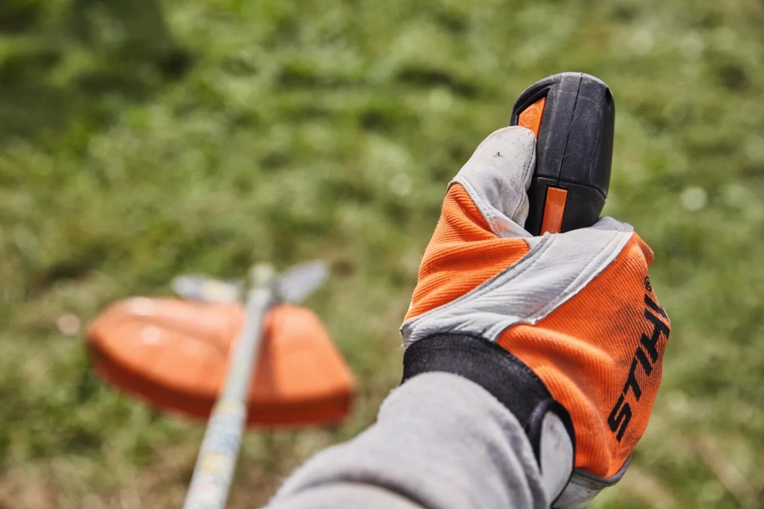 Обкатка штиль. Stihl FS 131. Ранцевая мотокоса Stihl fr 131. Мотокоса Stihl 131. Триммер штиль FS 131.