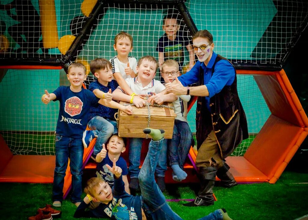 манки парк адреса. манки парк марьино. манки парк в мари марьино. манки парк пермь встречная 28. развлекательный центр в москве с паутинками.