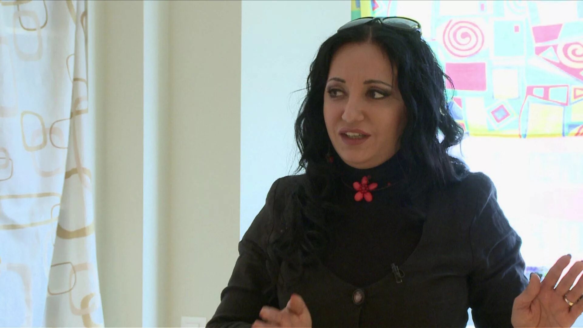 дневник экстрасенса фатимы хадуевой. дневник экстрасенса тв3. дневник экстрасенса с фатимой хадуевой. дневник экстрасенсов фатимы. битва экстрасенсов с фатимой хадуевой.