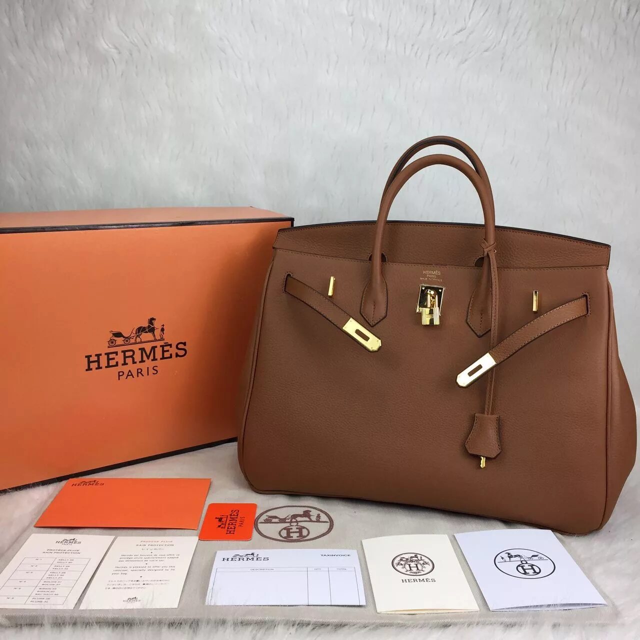 Фирма гермес. Hermes Paris сумки. Сумки Эрмес 2023. Сумка Эрмес оригинал. Сумка бьютик Гермес.