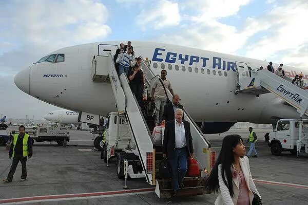 Египт эйр авиакомпания. Air 3090 egypt ms. Сайт египетских авиалиний на русском языке. Egypt airlines самолеты. Самолёт египтэйр.