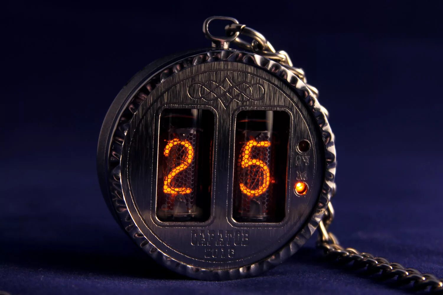 Авито саратов часы. Часы Metro 2033. Часы на газоразрядных индикаторах метро 2033. Ламповые часы метро 2033. Часы из Metro Exodus.