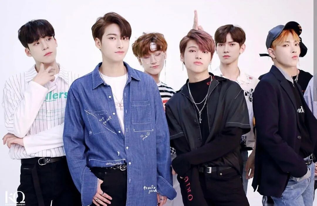 Тхт группа 2022. Ateez inception. Стенишь группы. Группа stray kids. Стэнить.