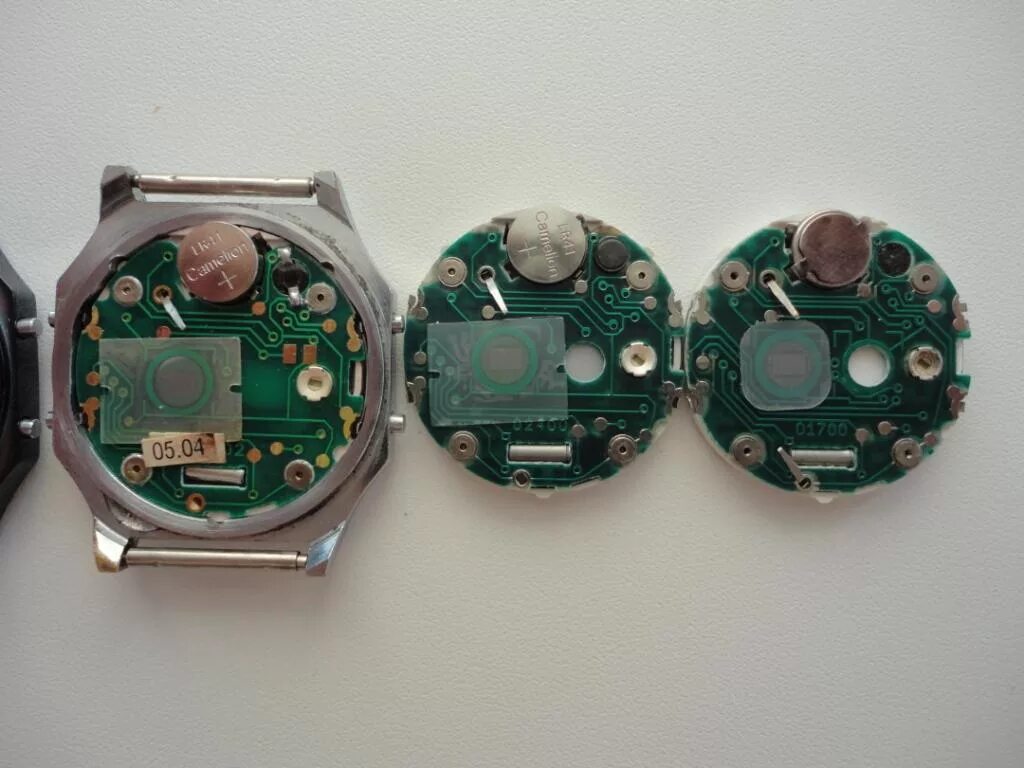 Clock генератор 6mhz своими руками. Генератор счетчике. Генератор импульсов на 176ие5. Кварц 32768 гц. Часы с секундной стрелкой.