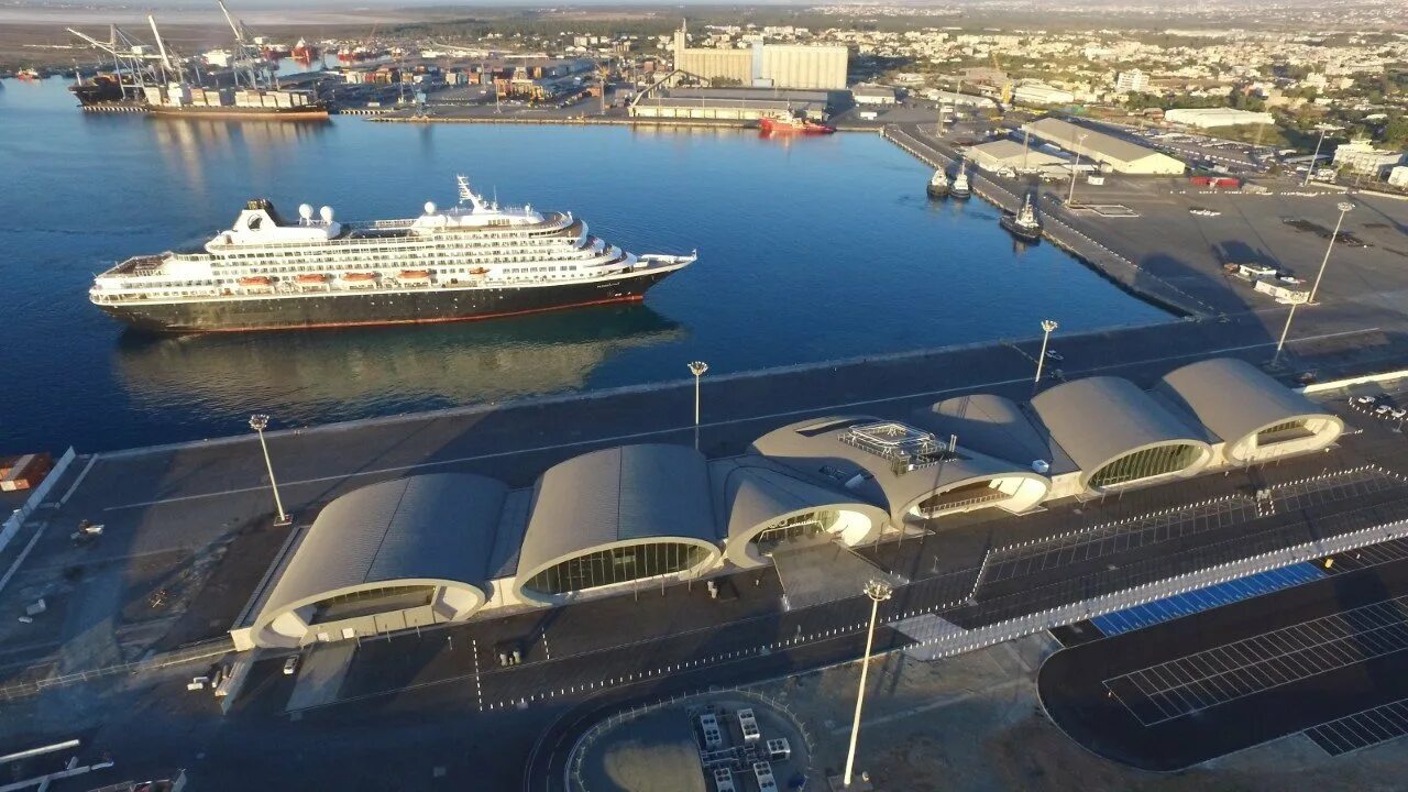 Main port