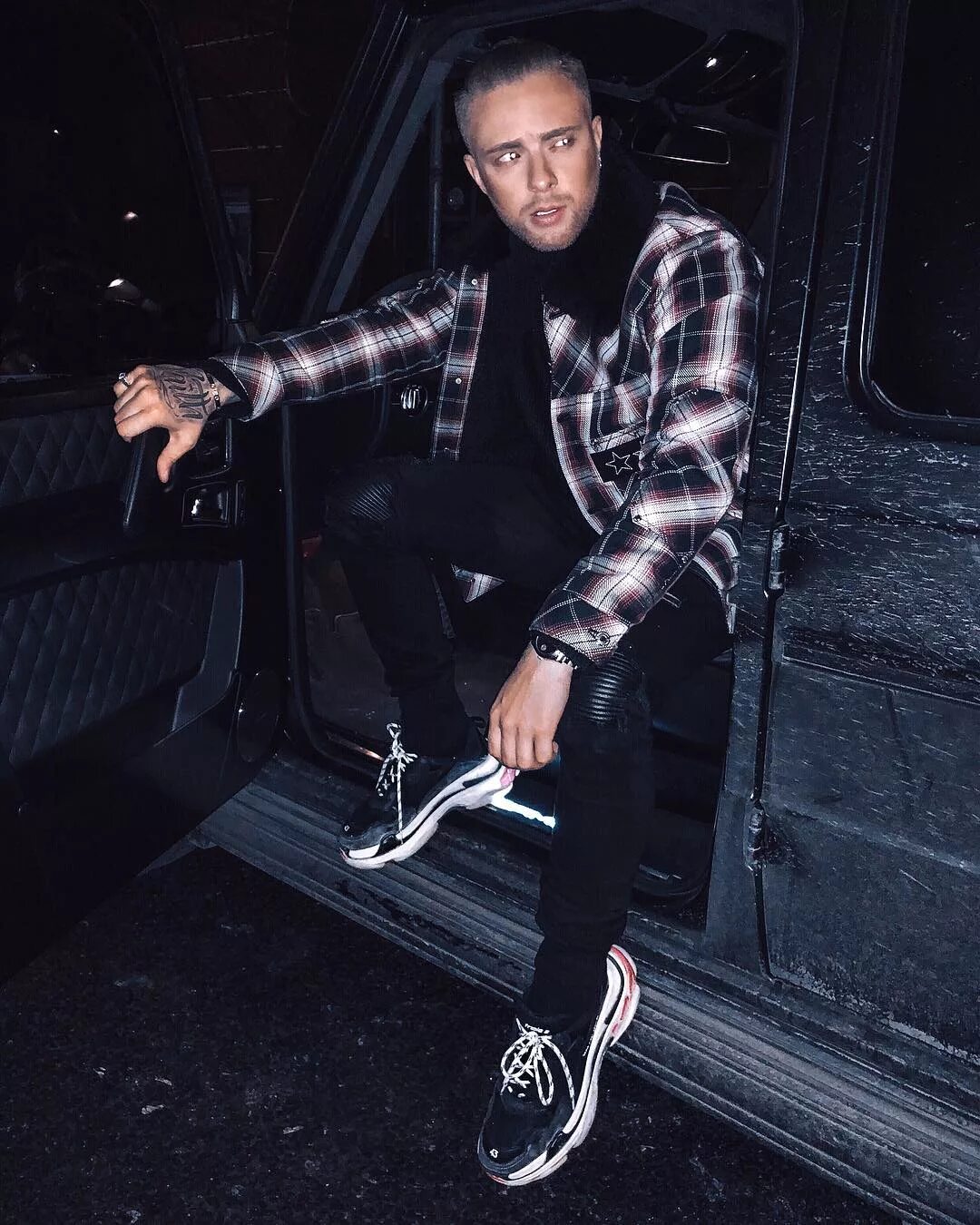 Дмитрий певцов 2023. Дмитрий певцов сын даниил. Дмитрий певцов сейчас. Жена певцова ольга дроздова. Егор крид.