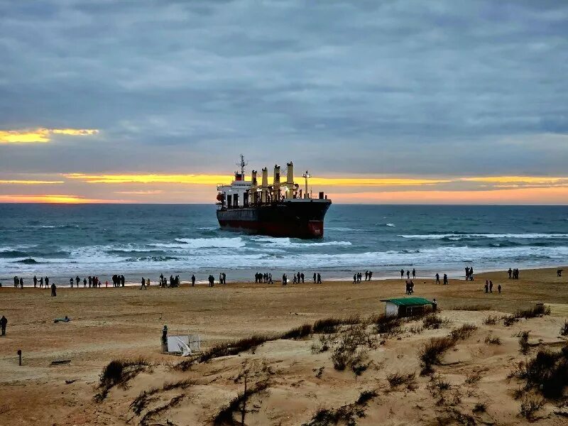 сухогруз rio в кабардинке. сухогруз рио кабардинка. катер горгиппия. сормовский 3064 обстрел. корабль рио в кабардинке.