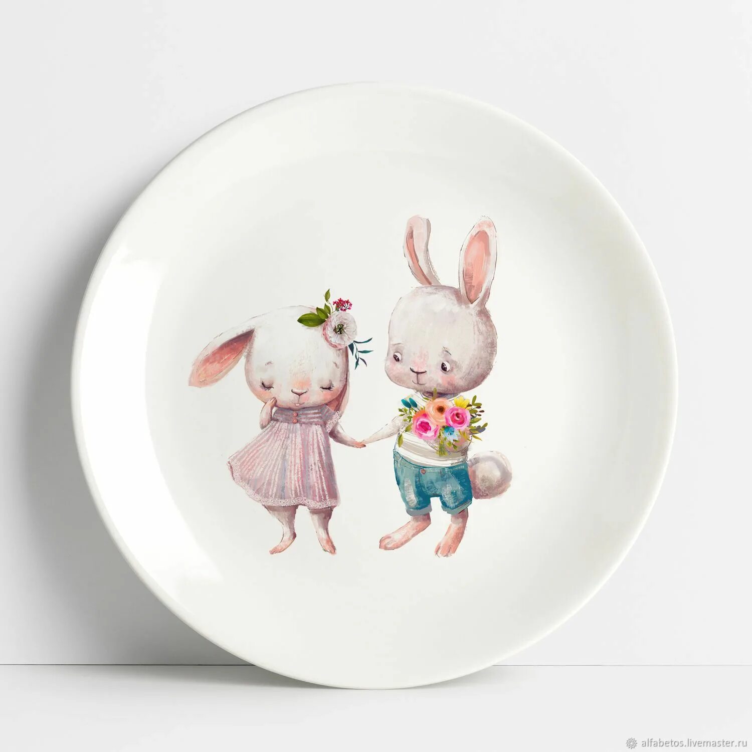 Тарелка с зайчиками. Тарелка «заяц». Тарелка с зайчиком. Тарелочки с зайками. Декоративная тарелка с зайцами.