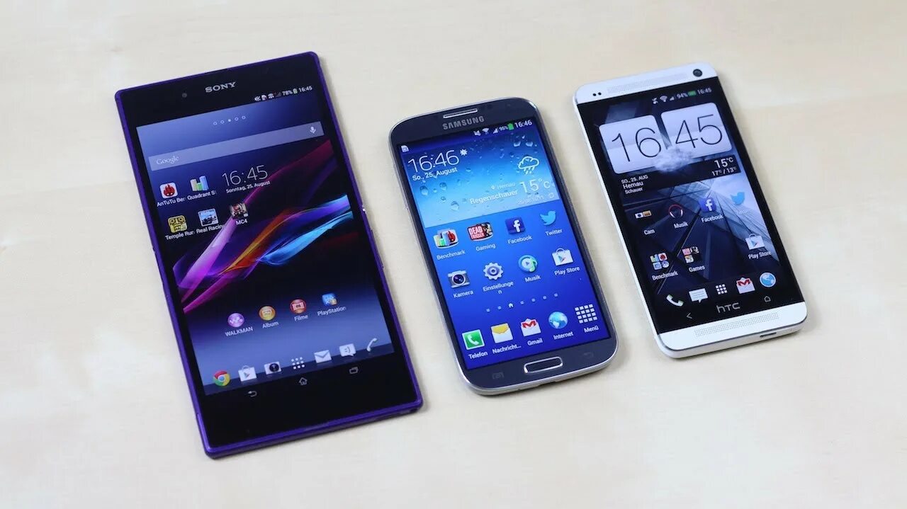 Sony Xperia vs Samsung Galaxy. Xperia z Ultra vs z1. Sony Xperia Pro vs Galaxy s 22 Ultra. Sony Xperia 1 v. Xperia ace 4