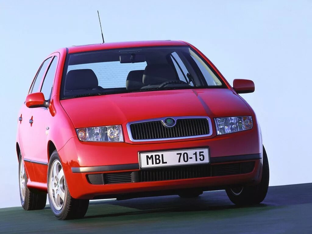 Шкода первого поколения. Skoda Fabia 1. Skoda Fabia 1.2. Шкода Фабия 2004 1.2. Шкода Фабия 1.