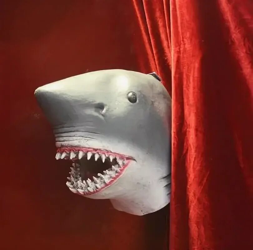 Кто скрывается под маской акулы в 5. Маска акулы. Маска с акульей челюсти.