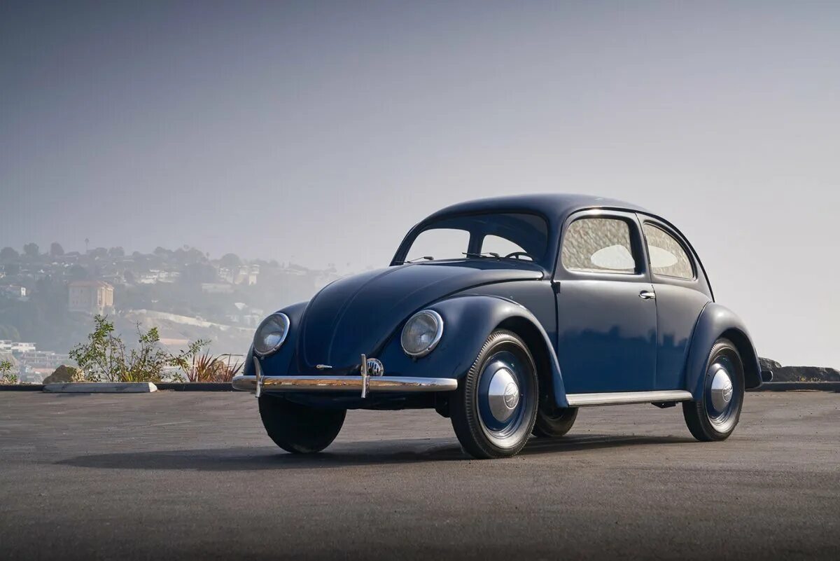 Первые автомобили volkswagen. Volkswagen Beetle Жук 1938. Volkswagen Käfer – «Жук». 1946. Volkswagen Жук 1 поколение. Volkswagen Käfer 1938 вермахта.