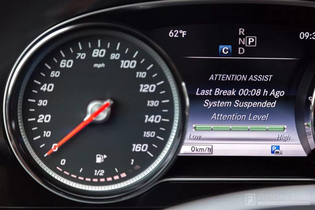 Attention assist Mercedes w212. Attention assist в мерседесе. Система attention assist. Ассистенты BMW F. Attention system