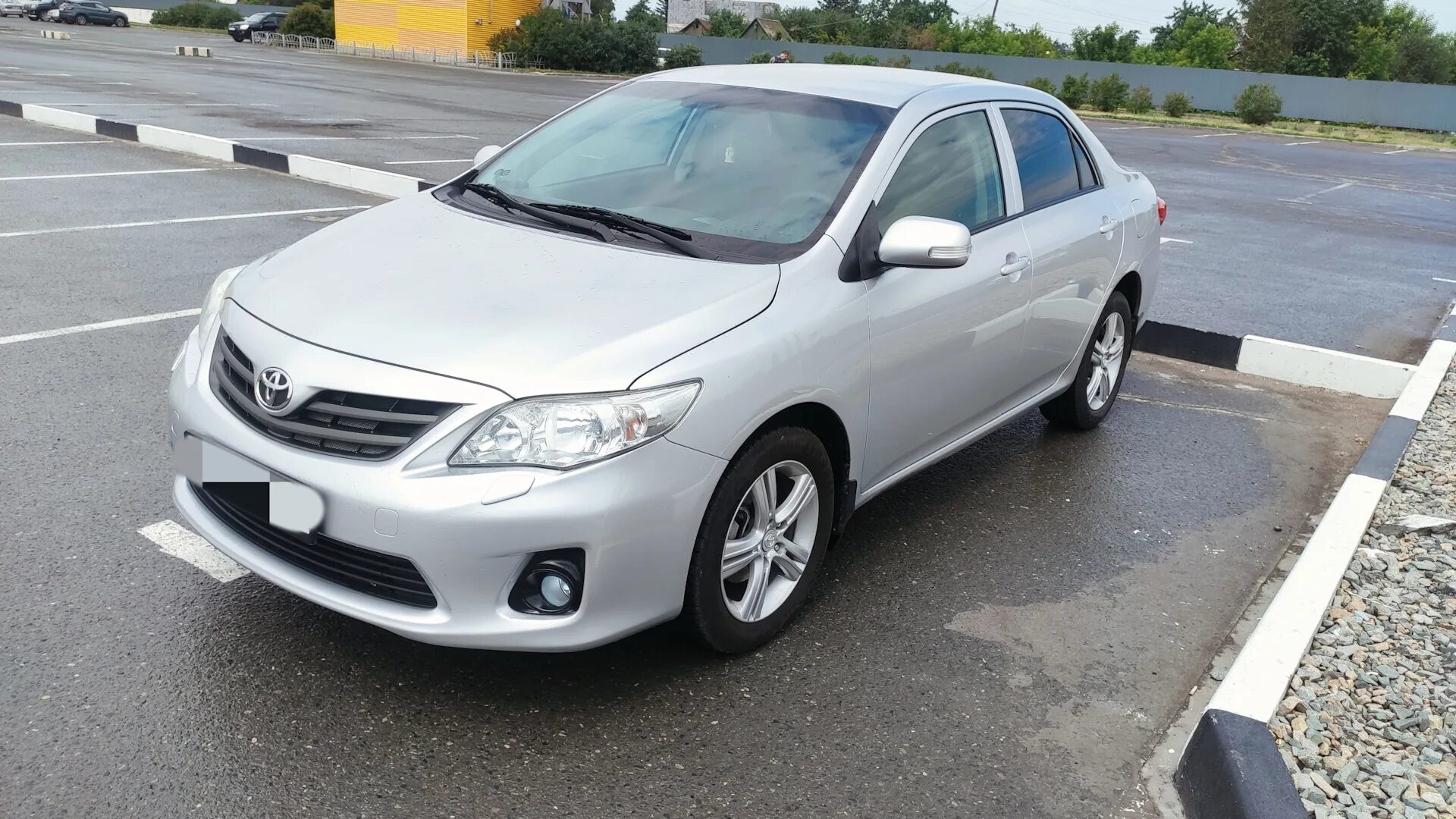 Тойота Королла 2008 140. Тойота Королла е 140 2010. Toyota Corolla 2010 года белая комфорт. Робот 1 8 Тойота Королла 140 2008.