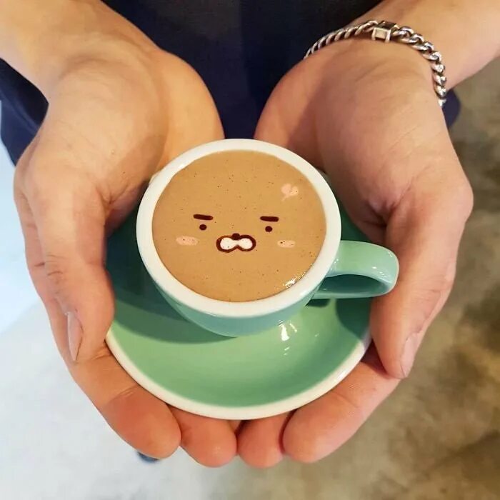 Картинки утро необычные. Корейский бариста Kangbin Lee. Необычный кофе. Веселый кофе. Оригинальная чашечка кофе.