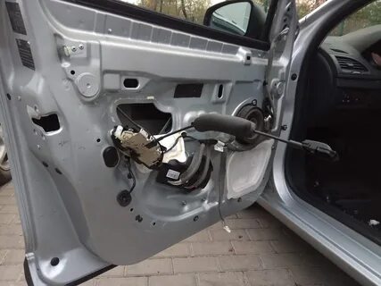 Рено не закрываются двери
