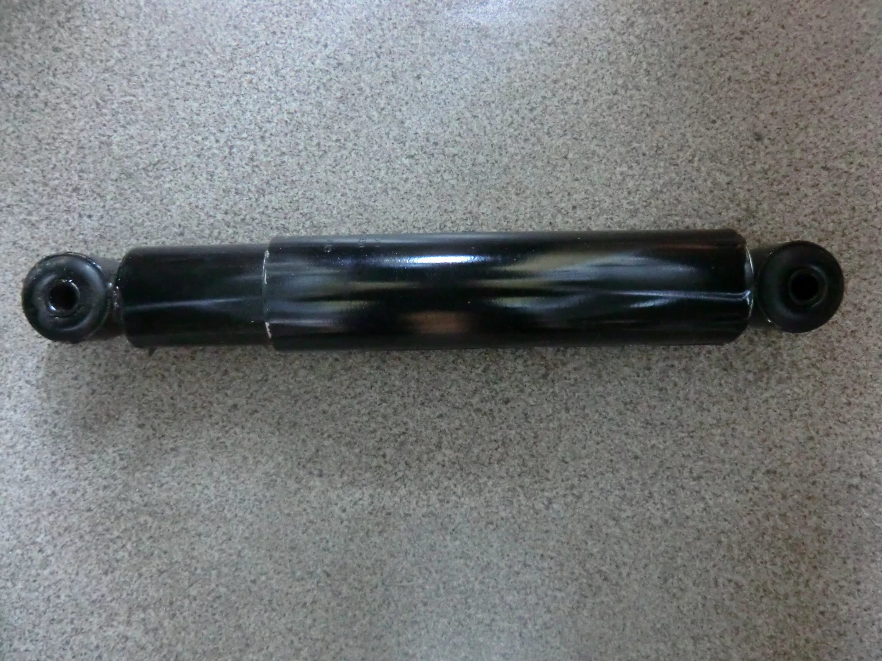 амортизатор kyb арт. амортизатор baw 1065 передний (ухо-шток) (bp10652960010) (2758). амортизатор daewoo. 665036. 443134.