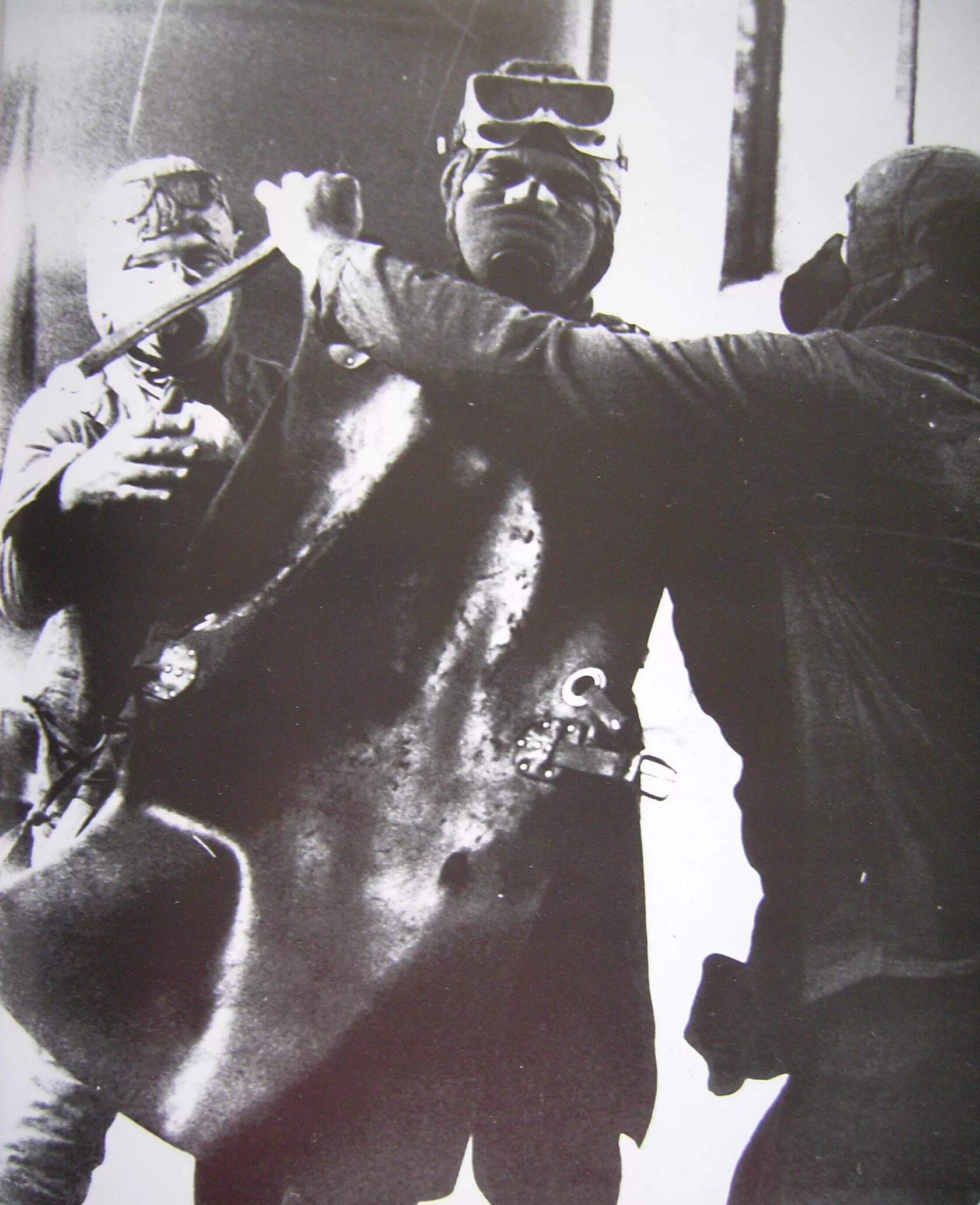 участники ликвидации чернобыльской аварии. жизнь ликвидаторов. ликвидаторы на крыше чаэс 1986. жизнь ликвидаторов. день памяти ликвидаторов аварии чаэс.