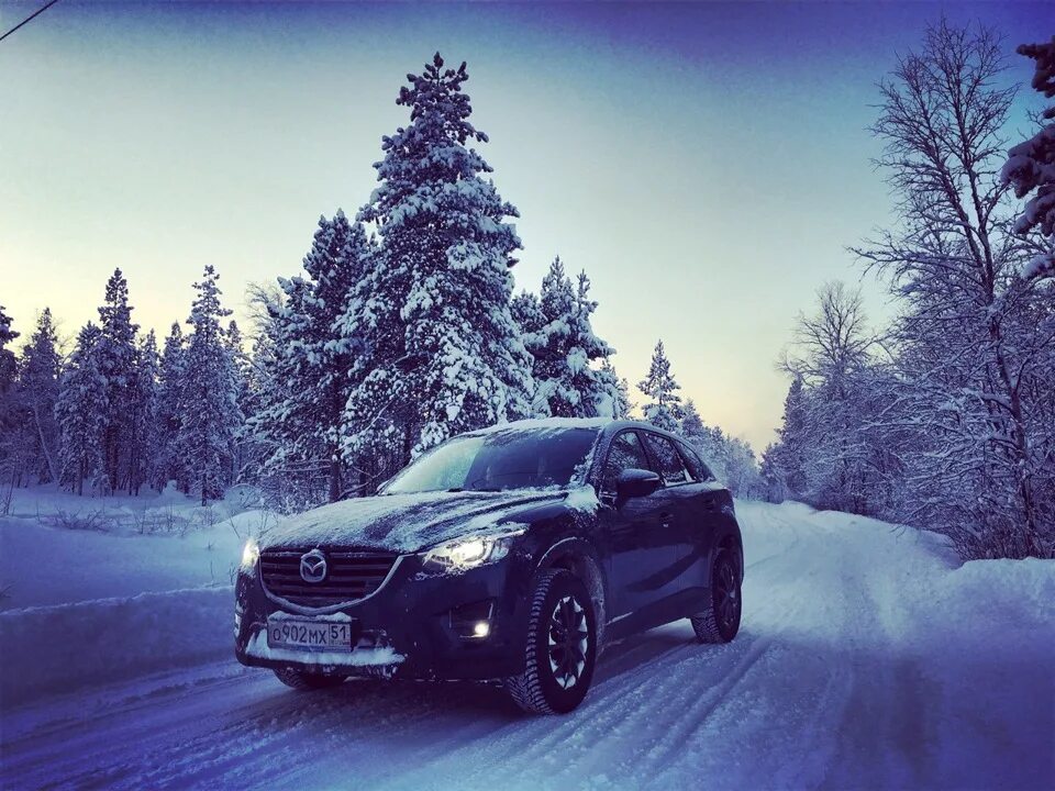 Winter mazda cx-5. Winter mazda cx-5. Мазда сх-5 на бездорожье. Mazda 6 2013 black winter. Mazda cx 5 2020 red.