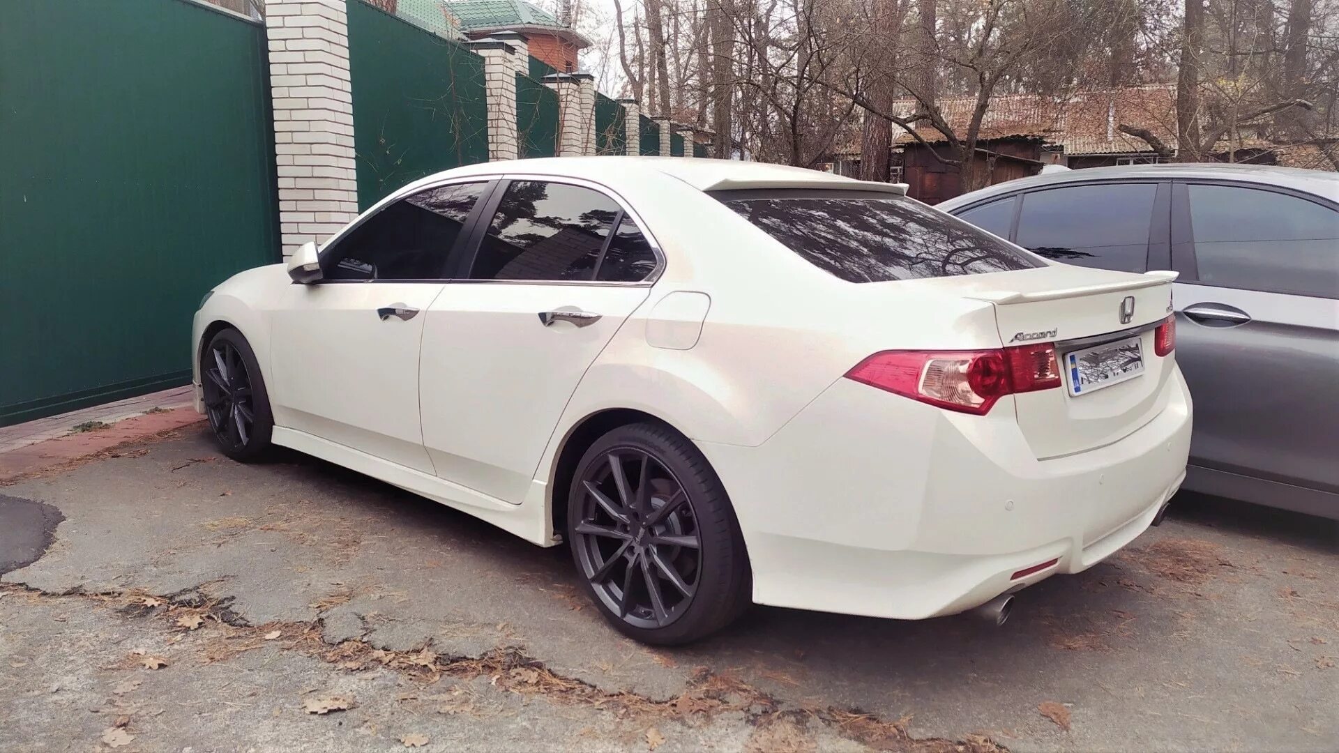 Accord шины. Honda accord 8 r19. honda accord r20. honda accord 8 19 колеса. honda accord 8 r17.