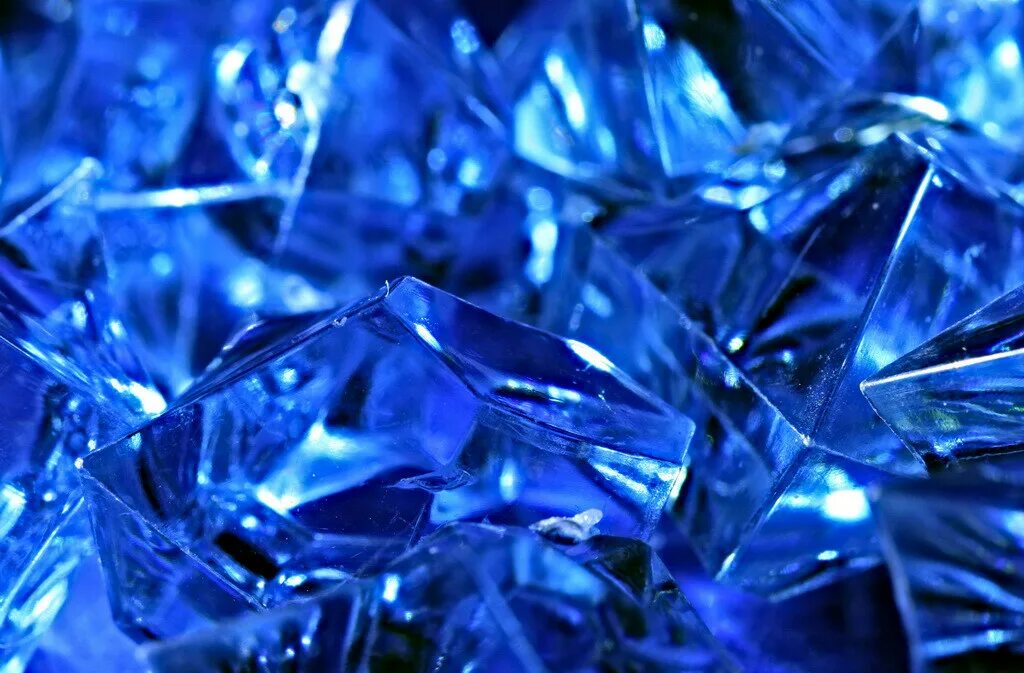 Кристал диамонд. Алмаз синего цвета. Кристаллическая синь