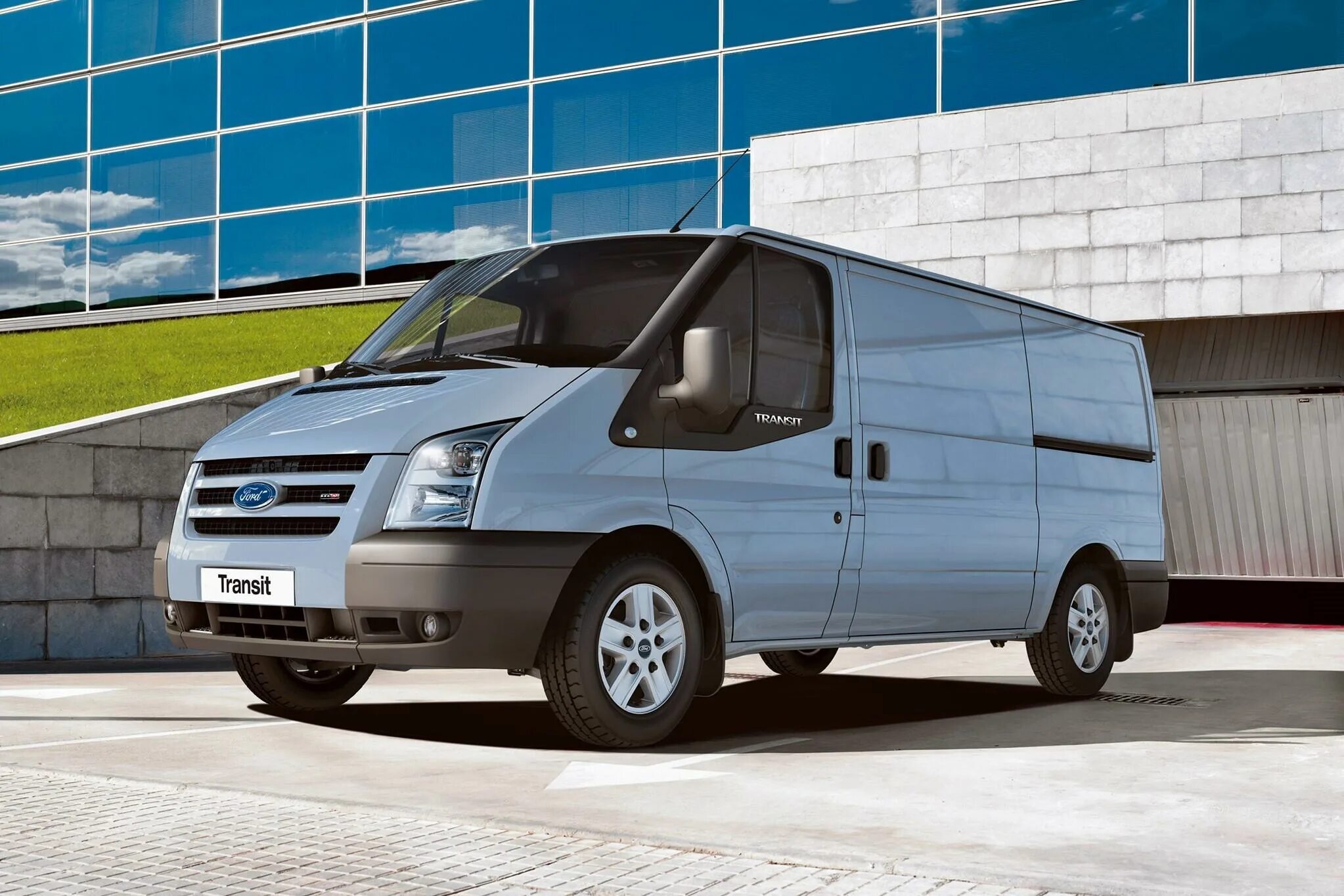 Форд транзит устройства. Ford Transit SWB. Ford Transit 2006. Форд Транзит Ван 2006. Ford Transit, 2006 фургон.