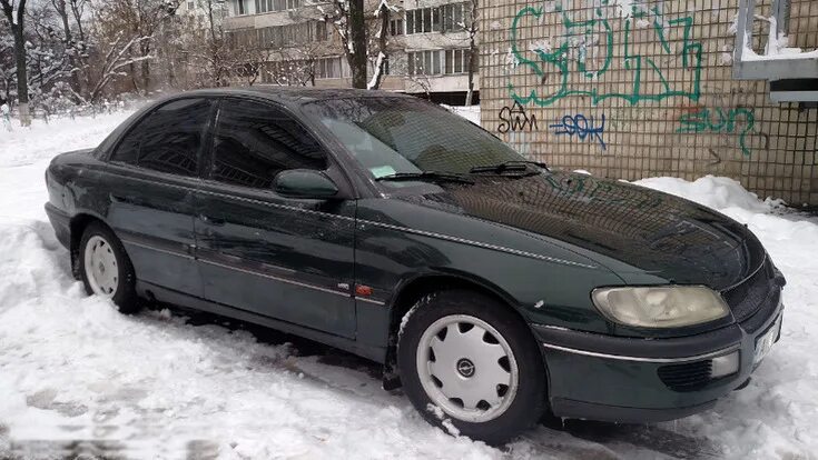 Купить опель омега б на авито. Опель Омега 1994г. Opel Omega 1994 черный. Opel Omega Omega 1994. Опель Омега б 1994г.