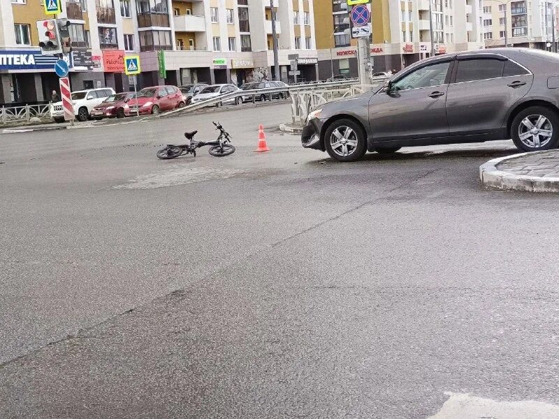 Ваз 2114 дтп ночью екатеринбург. Жесть екатеринбург. Жесть екатеринбург. Жесть екатеринбург. Жесть екатеринбург.