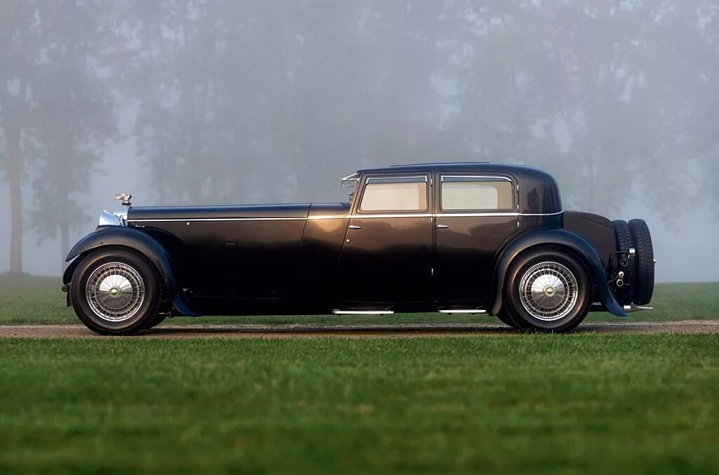 Two car 6. Daimler Double-Six 1932. Daimler Double Six 40/50. Bugatti Type 41 Royale Kellner Coupe. Daimler Double Six 40/50 Martin Walter Sports Saloon '1932.