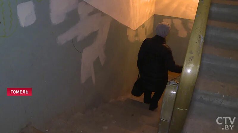 в иркутске мужчина упал в лифте. лифт отис 32 этажа. новый лифт. кабина лифта кмз. волгоградский проспект 18.