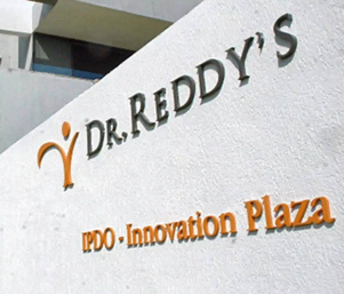 Др реддис. Dr Reddy фото. Логотип Dr Reddys. Dr. Reddy's Laboratories. Dr. Reddy,s логотип.