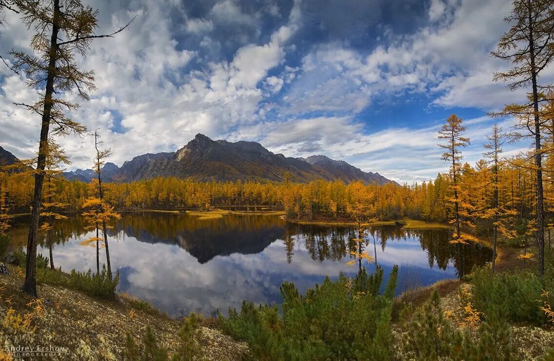Озеро Маранкуль Хакасия. Пейзажи Сибири. Красивые пейзажи Сибири. Осень в Сибири. Тайга невероятное