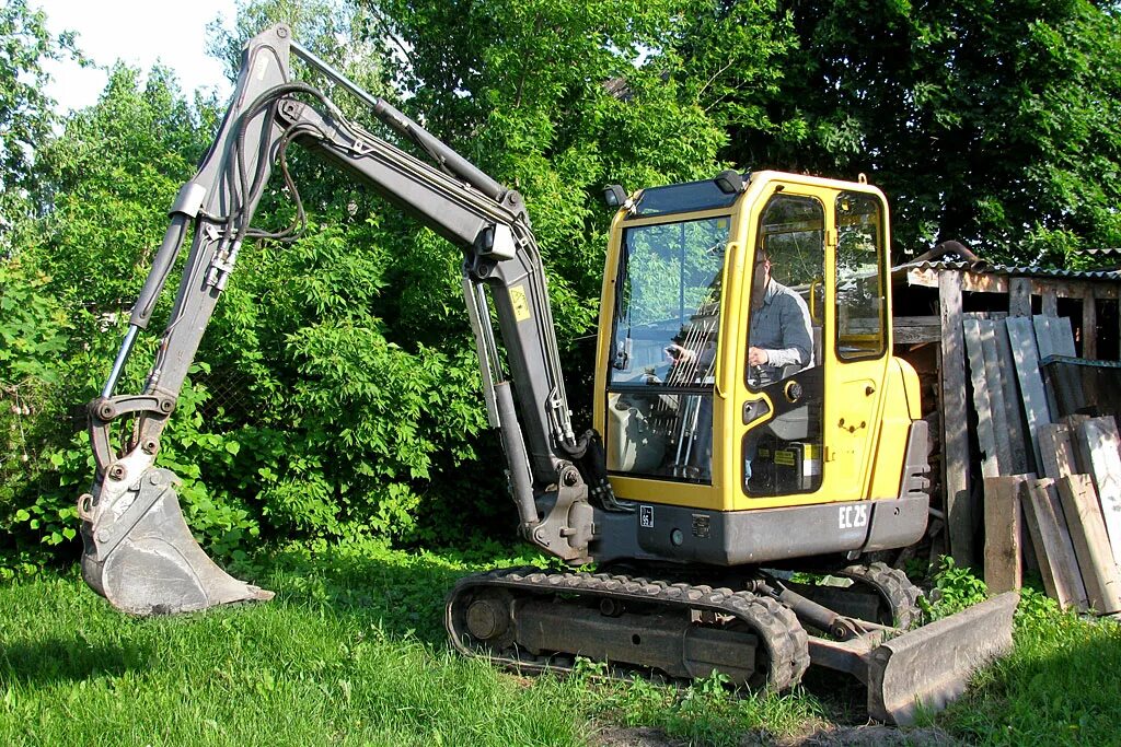 Мини экскаватор Вольво ЕС 25. Volvo ec25. Вольво миниэкскаватор ec30. Мини экскаватор Вольво 60е.