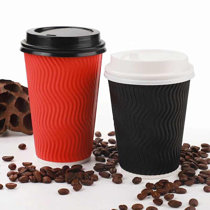 Купить крышку для кофе. Стаканчики для кофе 180 мл. Кофе в стаканчике с крышкой. Кофейный стакан с крышкой. Бумажный стакан с крышкой.