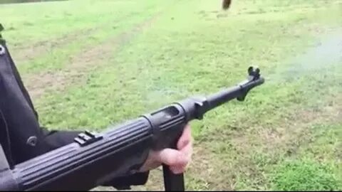 Стреляй гифка