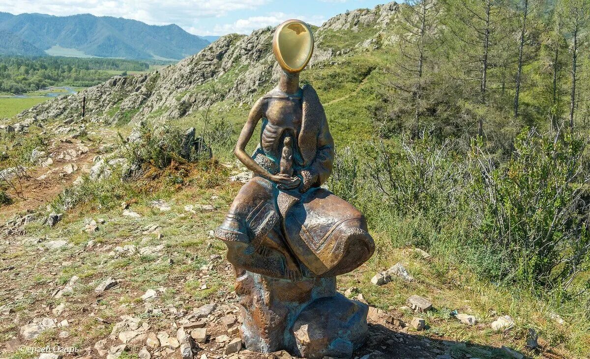 памятник николаю константиновичу рериху алтай. каракольская долина алтай. памятник рериху бирюзовая катунь. памятники горного алтая. памятник рериху бирюзовая катунь.