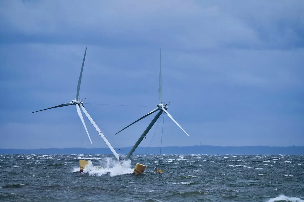 Акватория Тронхейма ветряки. Плавучий ветрогенератор nezzy2. Offshore Wind Turbine. Шельфовые Ветряные электростанции.