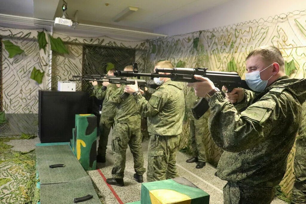 Береговые войска северного флота когда праздник. 14 армейский корпус. 128 омсбр 44 армейский корпус. 128 омсбр 44 армейский корпус. Свалка танков.