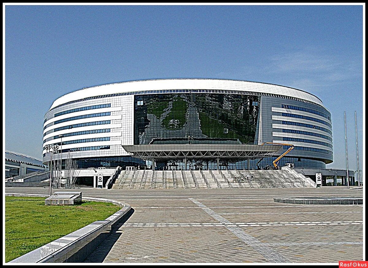 культурно спортивный комплекс минск арена минск. стадион минск арена. ледовая арена динамо минск. минск арена тан. динамо минск арена.
