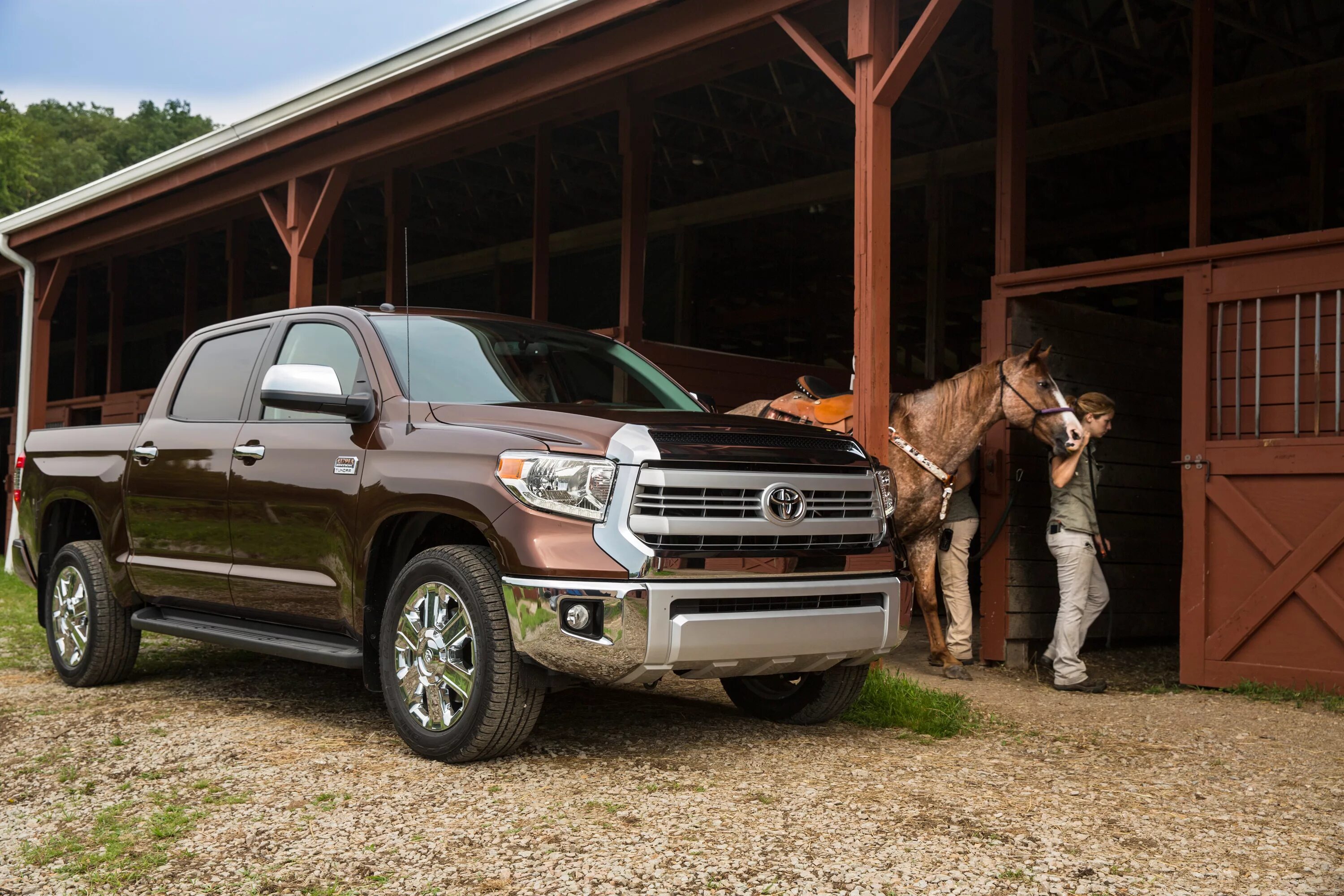 Пикап с окончанием. Toyota Tundra. Тойота тундра 2015. Тойота тундра 2014. Пикап Тойота тундра 2015.