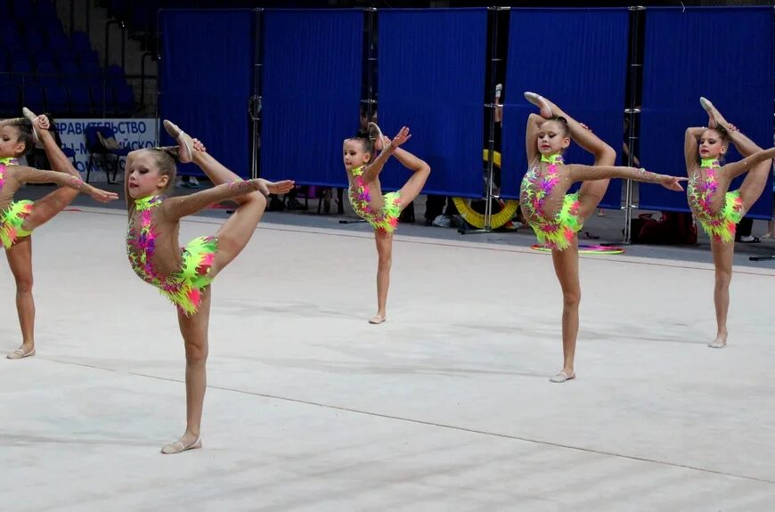 Спортивная гимнастика люберцы. Художественная гимнастика Люберцы. Про гимнастика Люберцы. Гимнастика Люберцы для детей художественная гимнастика. Люберецкие гимнастки.