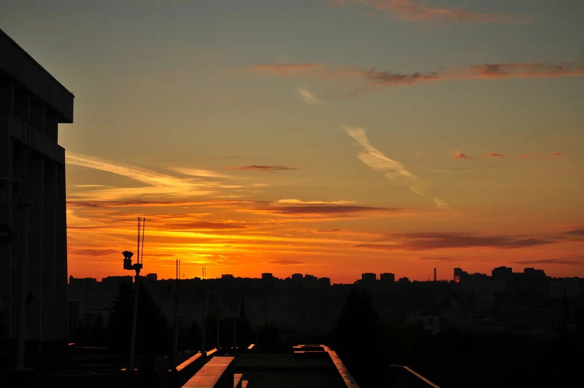 крыша дома рассвет