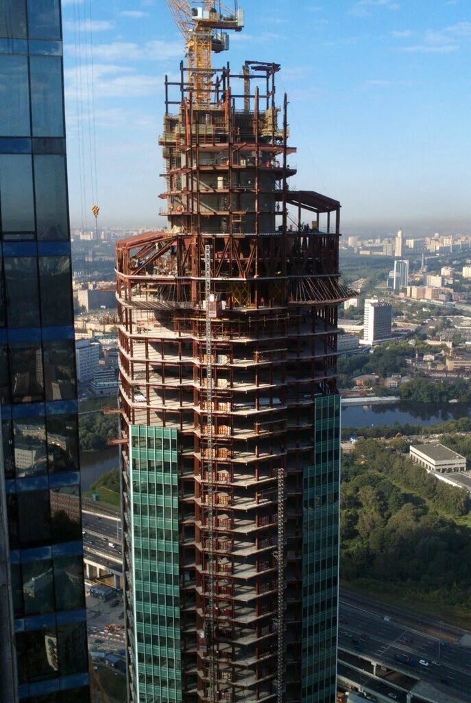 Башня федерация восток и запад. Строительство башни. Нева тауэр стройка. Башня федерации 2007. Стройка.