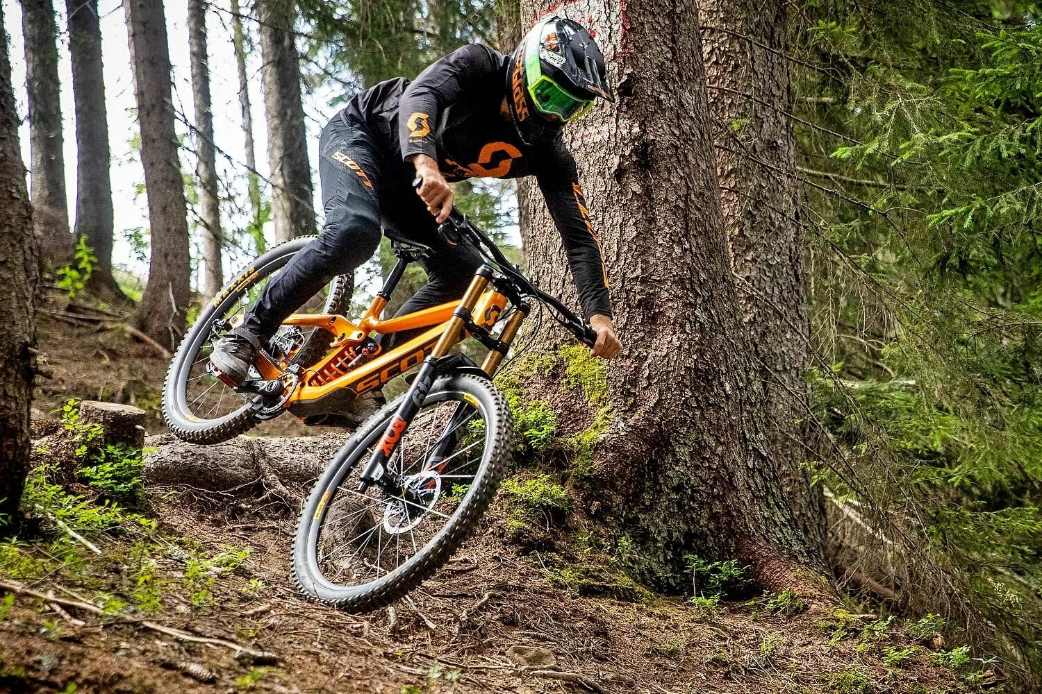 Даунхилл кросс кантри фрирайд. Mtb racer. Мтб даунхилл. Мтб даунхилл. Downhill racer.