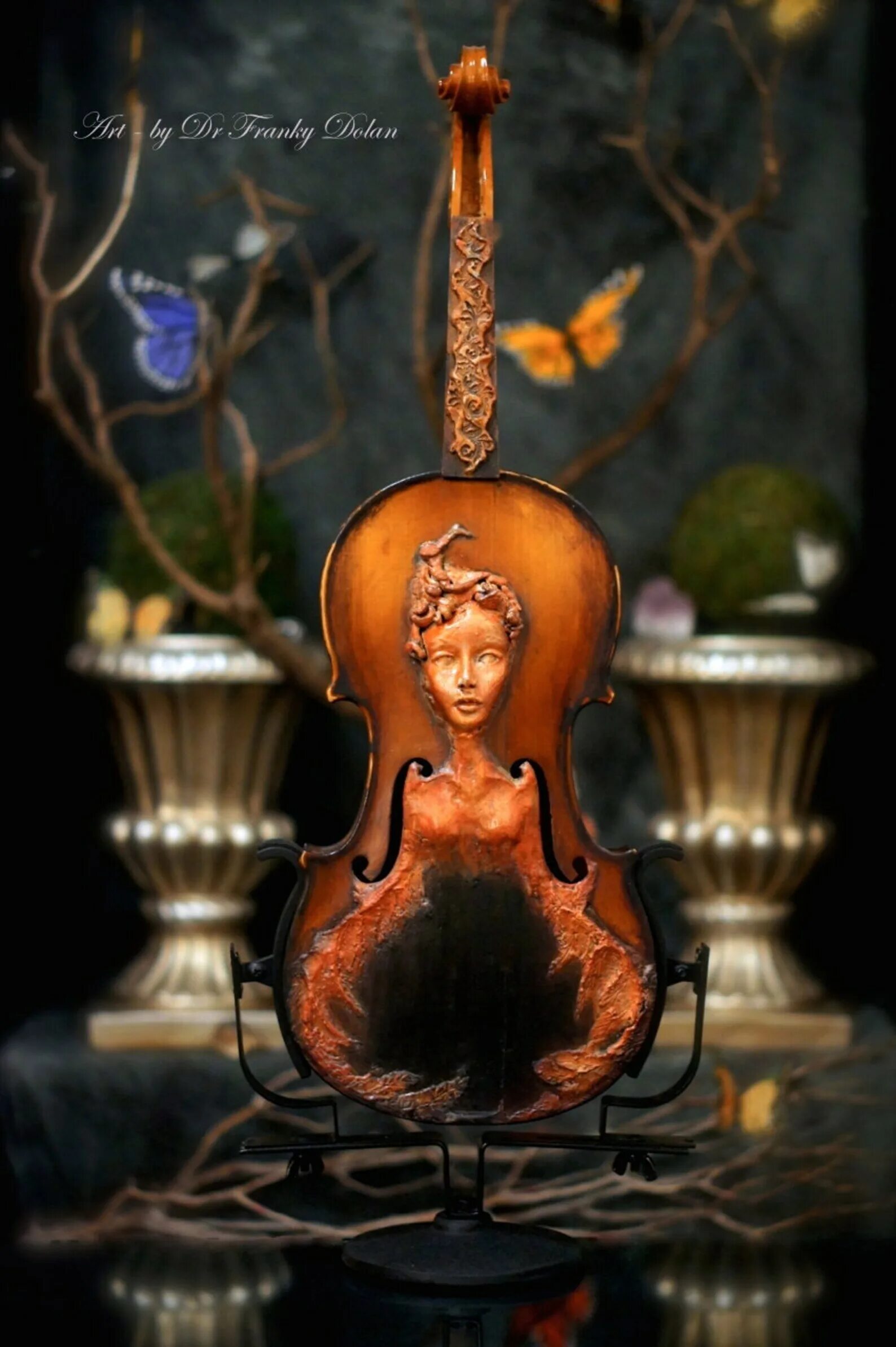 Декор скрипки. Скульптура скрипка. Ювелирная скрипка. Violin Art. Скрипка деревянная